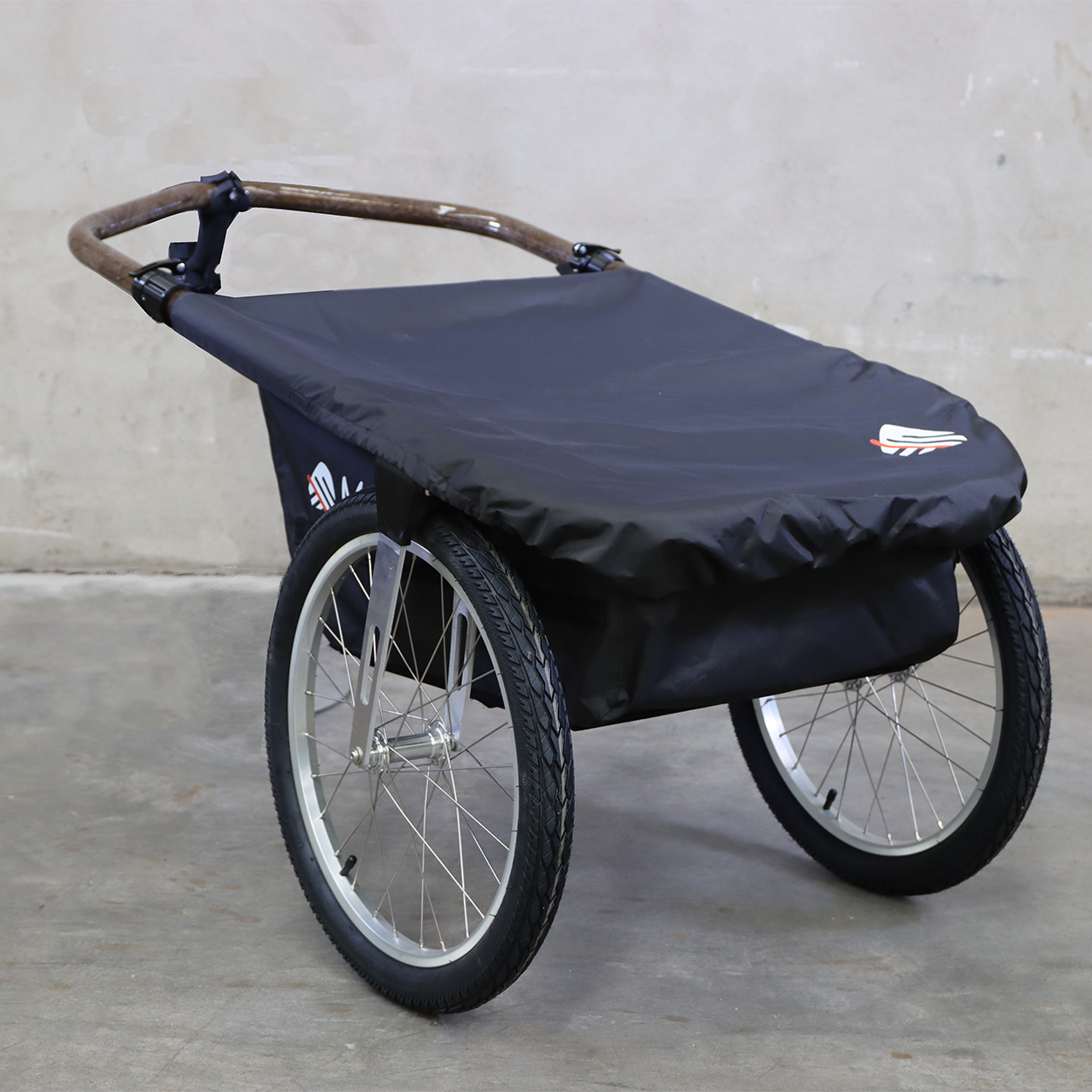 The protective rain cover