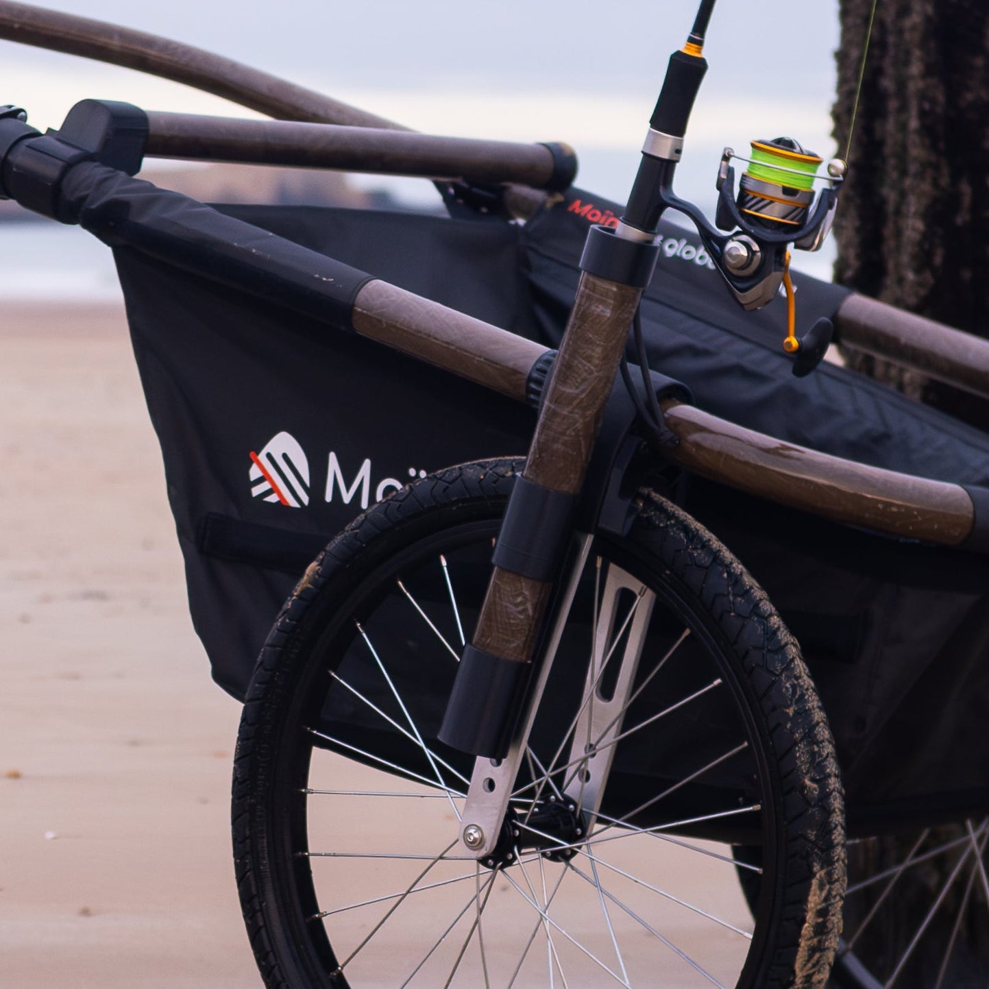 Big Fish - Maïna 20 and its fishing rod holder