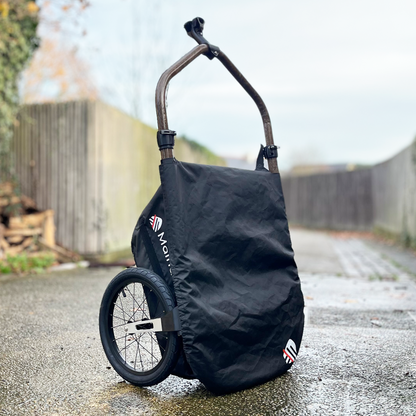 Et hop - Maïna 16 et sa charlotte